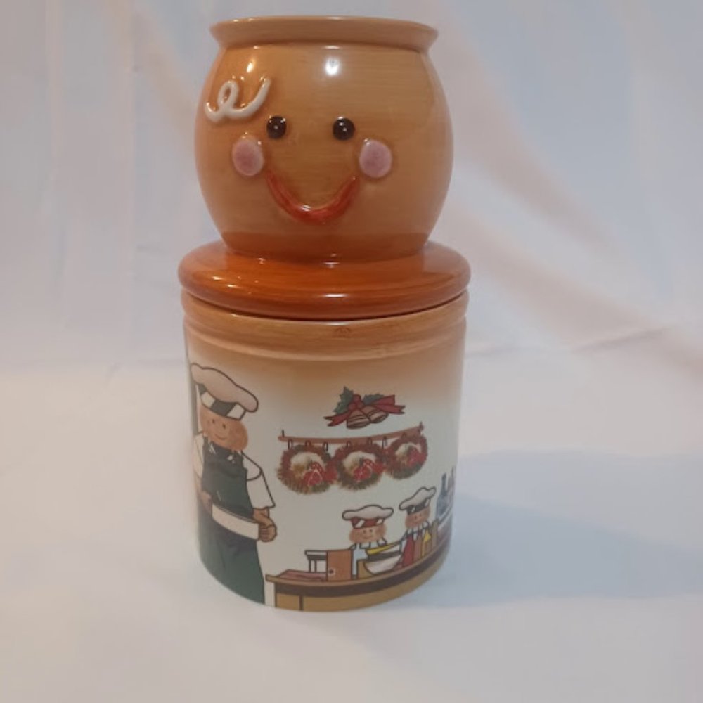 GINGERBREAD MAN CANDLE
